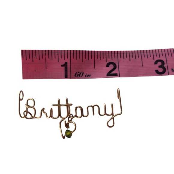 Brittany wired name pendant - Picture 2 of 2